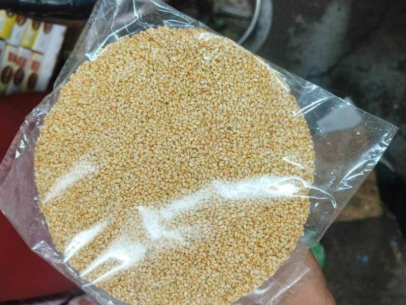 Manufacturer, Exporter, Importer, Supplier, Wholesaler, Retailer, Trader of Safad Tilli Chikky in Kanpur, Uttar Pradesh, India.